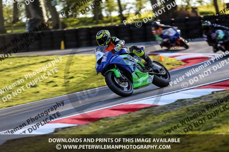 cadwell no limits trackday;cadwell park;cadwell park photographs;cadwell trackday photographs;enduro digital images;event digital images;eventdigitalimages;no limits trackdays;peter wileman photography;racing digital images;trackday digital images;trackday photos